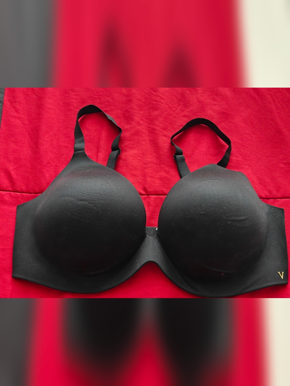 NWT Victoria's Secret Black T-Shirt Bra